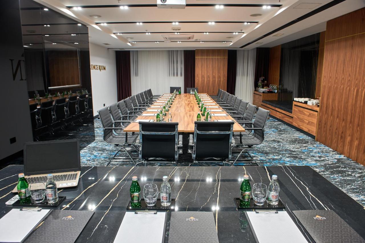 Hotel Pupin 诺威萨 外观 照片 The boardroom of the European Anti-fraud Organisation