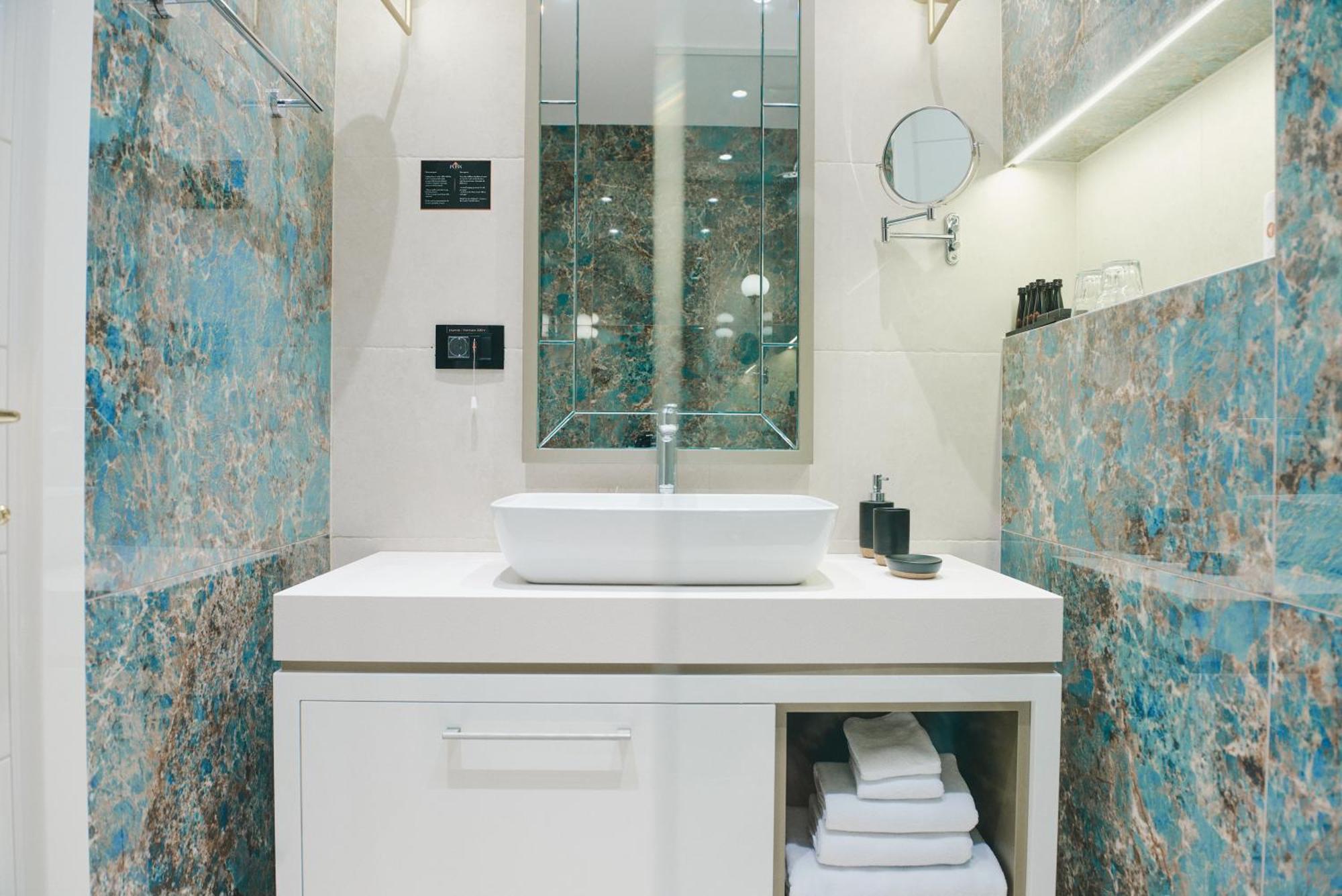 Hotel Pupin 诺威萨 外观 照片 Bathroom
